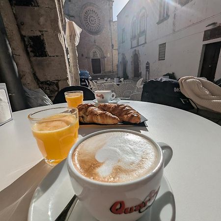 Ca Sotto L'Arco Bed & Breakfast Ostuni Bagian luar foto
