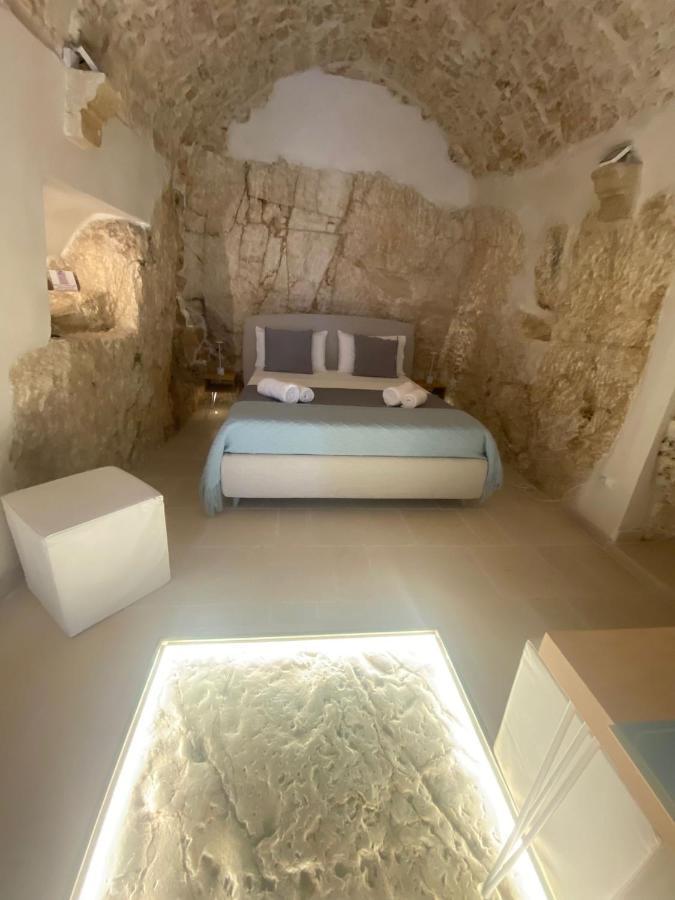 Ca Sotto L'Arco Bed & Breakfast Ostuni Bagian luar foto