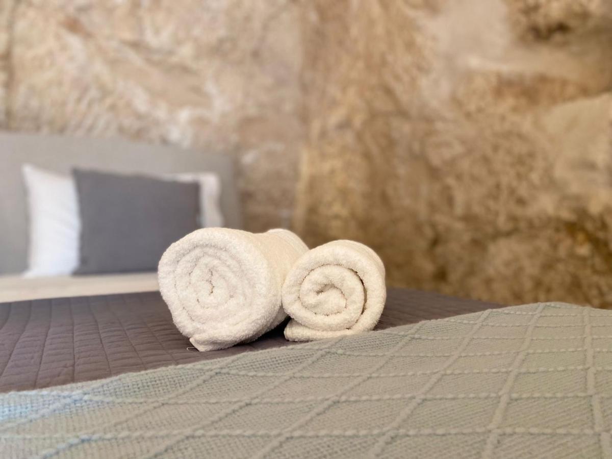 Ca Sotto L'Arco Bed & Breakfast Ostuni Bagian luar foto