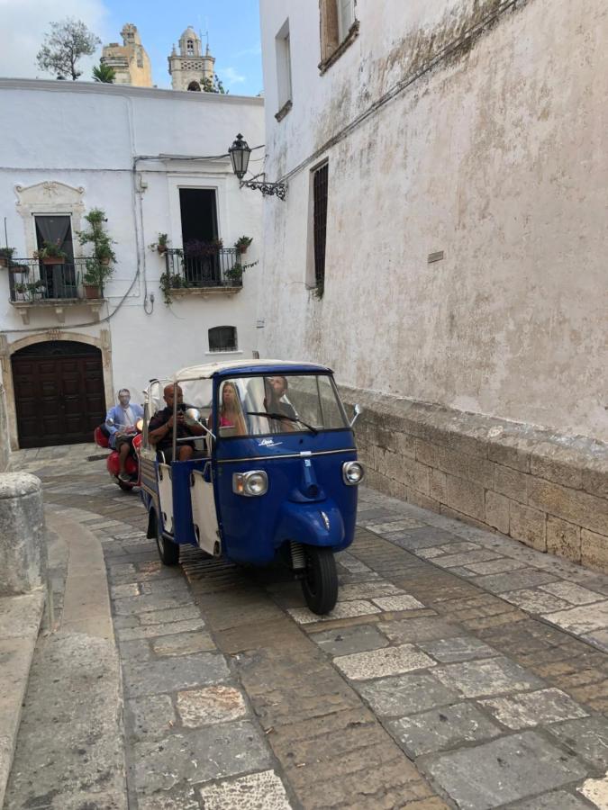 Ca Sotto L'Arco Bed & Breakfast Ostuni Bagian luar foto