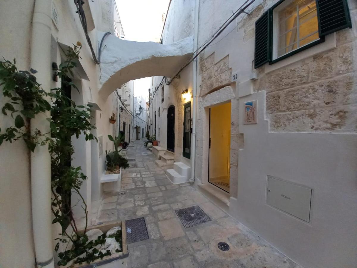 Ca Sotto L'Arco Bed & Breakfast Ostuni Bagian luar foto