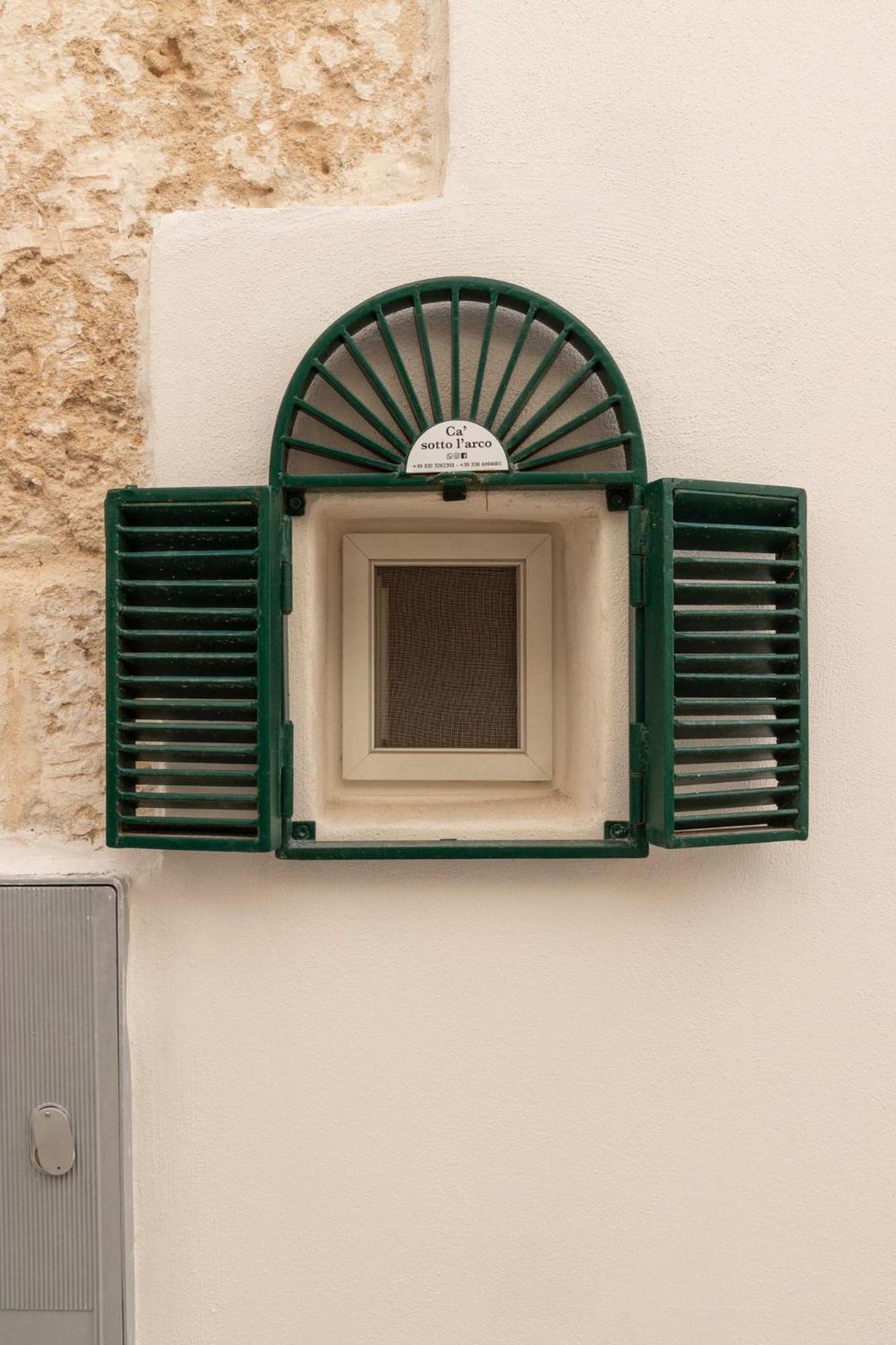 Ca Sotto L'Arco Bed & Breakfast Ostuni Bagian luar foto